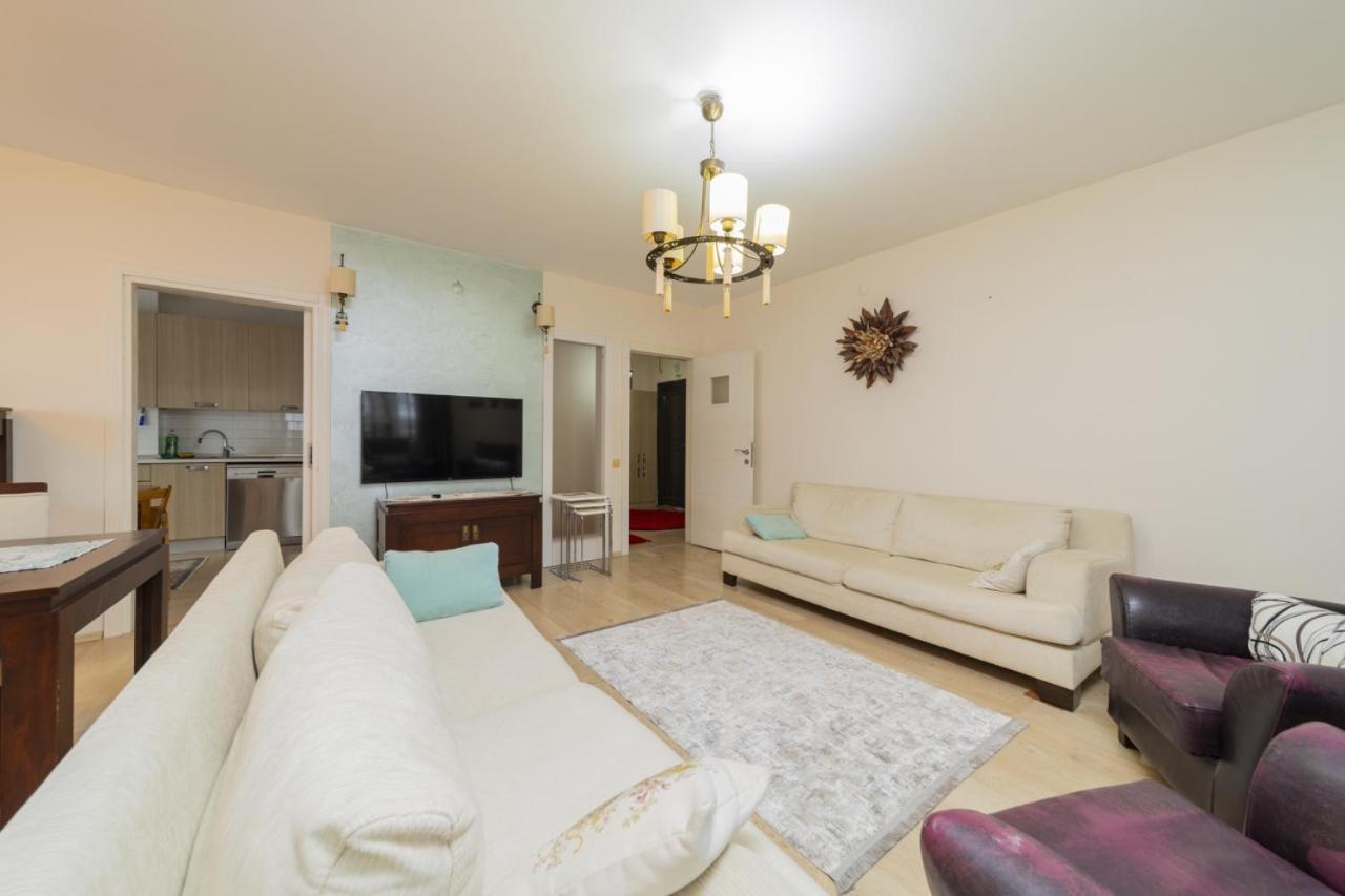 Daire Flat With Balcony 3 Min To Konyaalti
