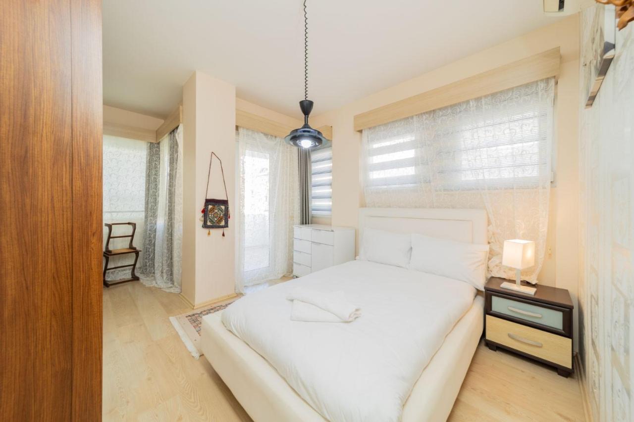 Daire Flat With Balcony 3 Min To Konyaalti *