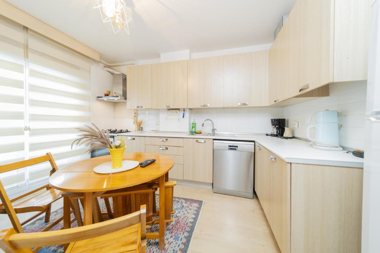 Flat With Balcony 3 Min To Konyaalti Daire *